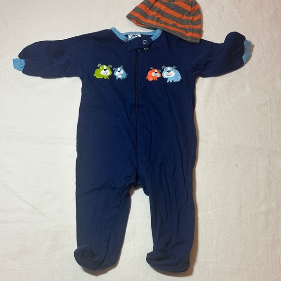 Gerber - Navy Blue Footie with Animal Friends and bonus hat - Picture 1 of 4